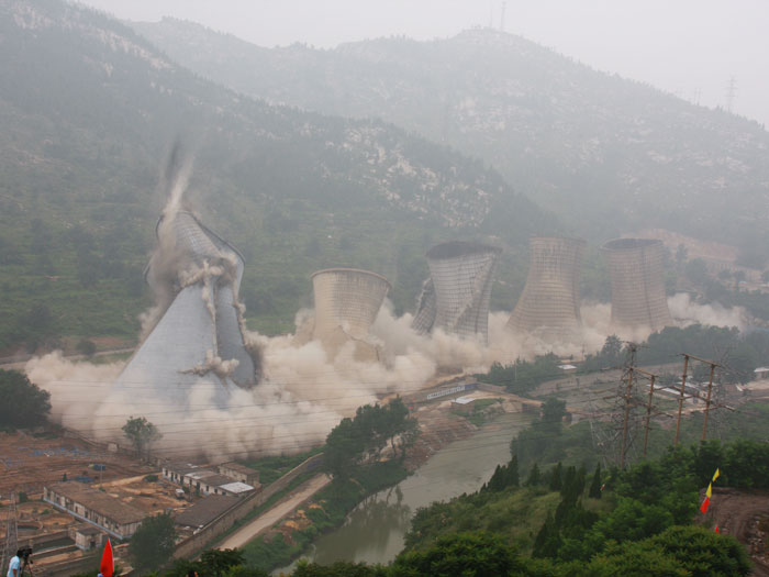 宸ョ▼鐖(ji)嗙(pang)牬涓?殑瀹(yue)氬悜鐖嗙牬浠(xi)嬬粛(su)