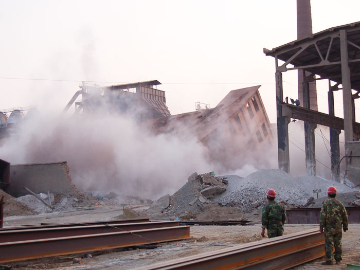 濡備綍鍋氬(ya)ソ瀹夊叏鐖(ji)嗙(pang)牬宸(chen)ヤ綔(hu)錛(ben)?